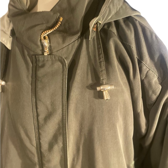 Women’s Vtg Winter Coat Olive Drab W Detailed Pockets  Detachable Hood Sz 3x - Picture 4 of 16